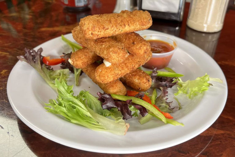 Fried-Mozzarella-Cheese-Sticks Fried-Mozzarella-Cheese-Sticks