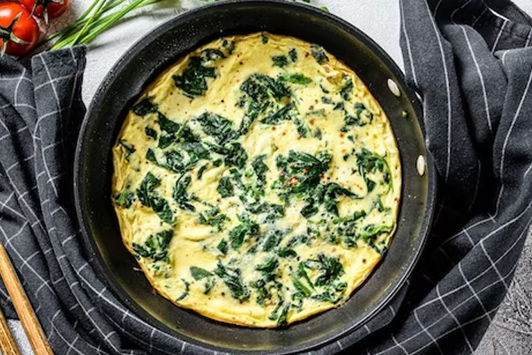 spinach-omelette spinach-omelets